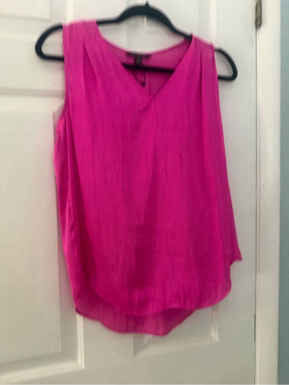 Banana Republic Petite Small Hot Pink Inverted Pleat Sleeveless Blouse